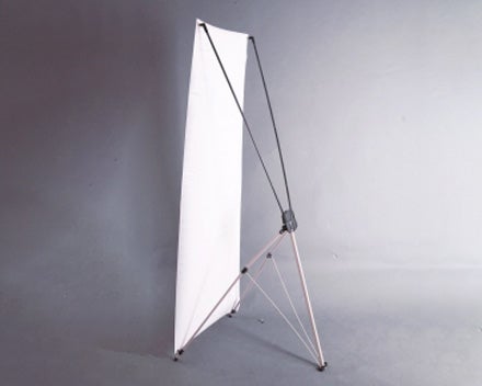 <strong>24" X-Banner Stand</strong><br/>• Lightweight, 5 lbs fiberglass stand <br/>• Nylon carry bag included!<br/>• Hanging hooks included